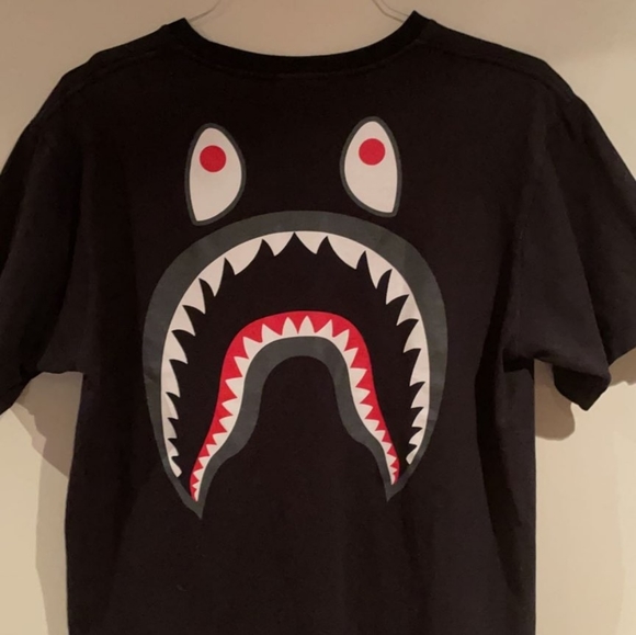 Bape T-shirt - Picture 2 of 2